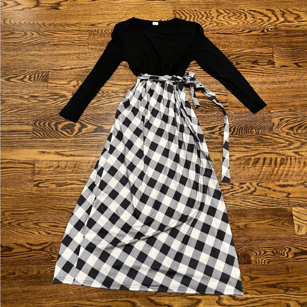 Black KYWIDY Plaid Dress with Pockets